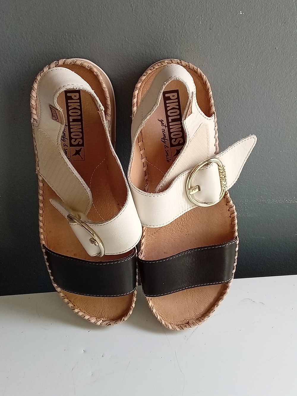 Pikolinos Leather Two Tone Slingback Buckle Wedge Sandals Cream Black Size 39